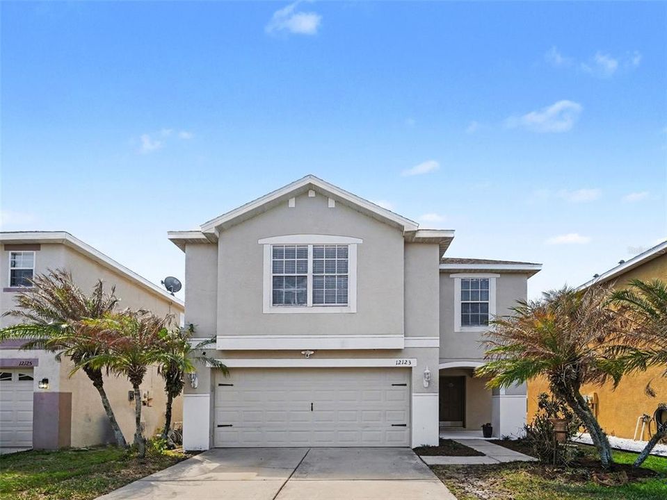 For Sale: $345,000 (4 beds, 2 baths, 2594 Square Feet)