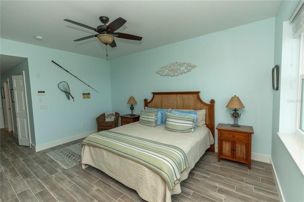 En Venta: $798,777 (3 camas, 2 baños, 1913 Pies cuadrados)