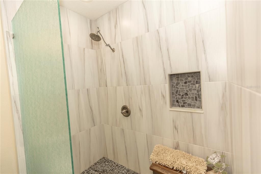 En Venta: $798,777 (3 camas, 2 baños, 1913 Pies cuadrados)