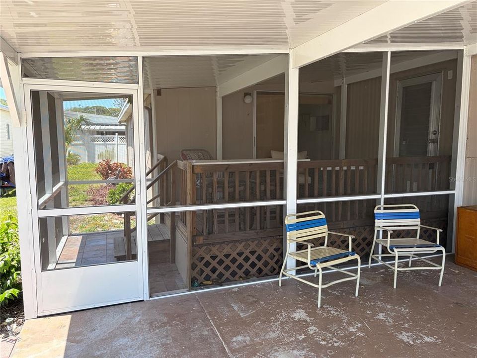 For Sale: $119,000 (2 beds, 1 baths, 915 Square Feet)