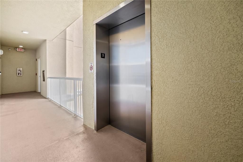 Activo con contrato: $999,000 (3 camas, 2 baños, 1738 Pies cuadrados)