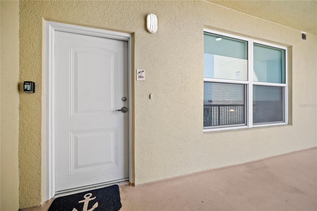 Activo con contrato: $999,000 (3 camas, 2 baños, 1738 Pies cuadrados)