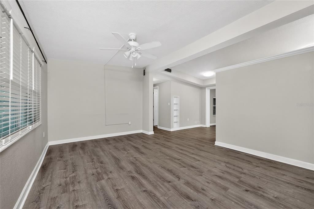 Activo con contrato: $165,000 (2 camas, 1 baños, 954 Pies cuadrados)