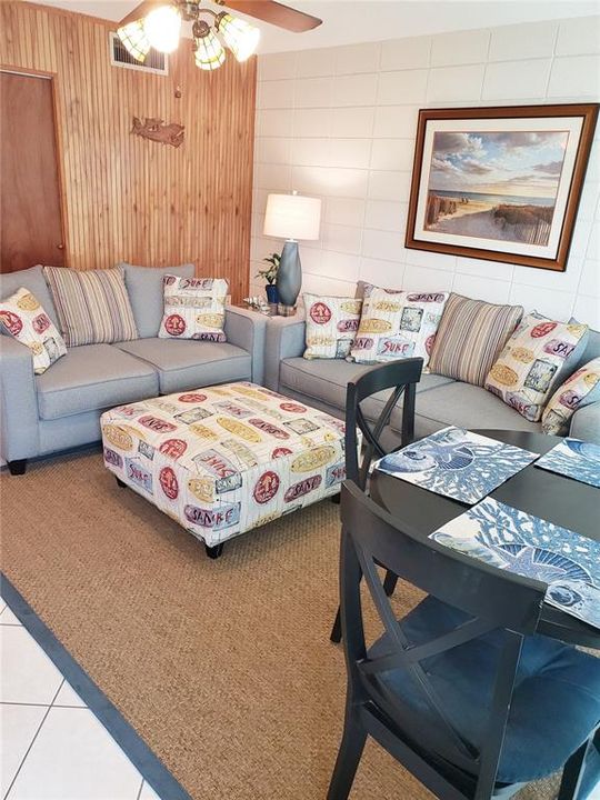 For Sale: $249,900 (1 beds, 1 baths, 600 Square Feet)