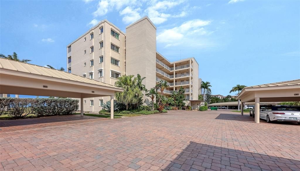 En Venta: $825,000 (2 camas, 2 baños, 1393 Pies cuadrados)