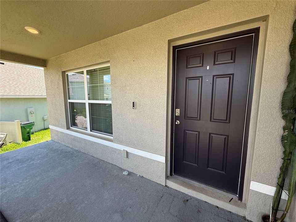 Active With Contract: $300,000 (5 beds, 3 baths, 2605 Square Feet)