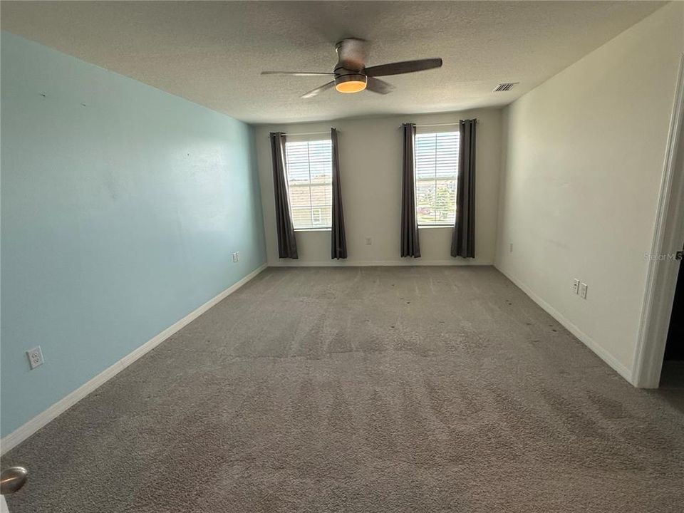 Active With Contract: $300,000 (5 beds, 3 baths, 2605 Square Feet)