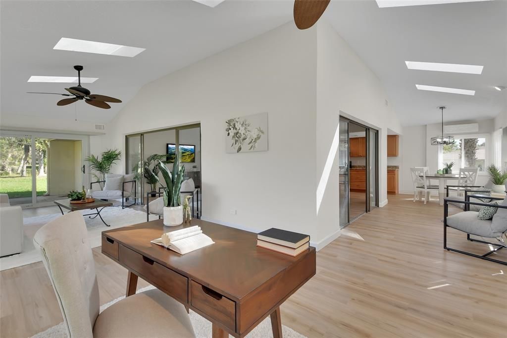 Active With Contract: $399,900 (2 beds, 2 baths, 1810 Square Feet)