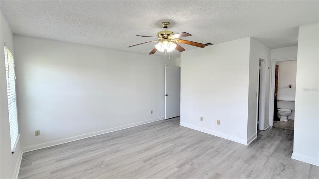 For Rent: $2,150 (3 beds, 2 baths, 1589 Square Feet)