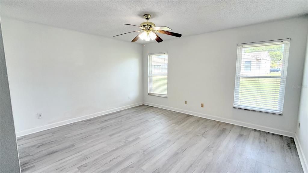 For Rent: $2,150 (3 beds, 2 baths, 1589 Square Feet)