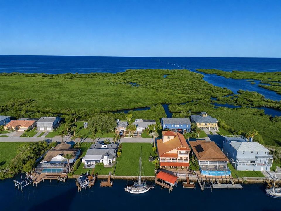 For Sale: $320,000 (0.14 acres)