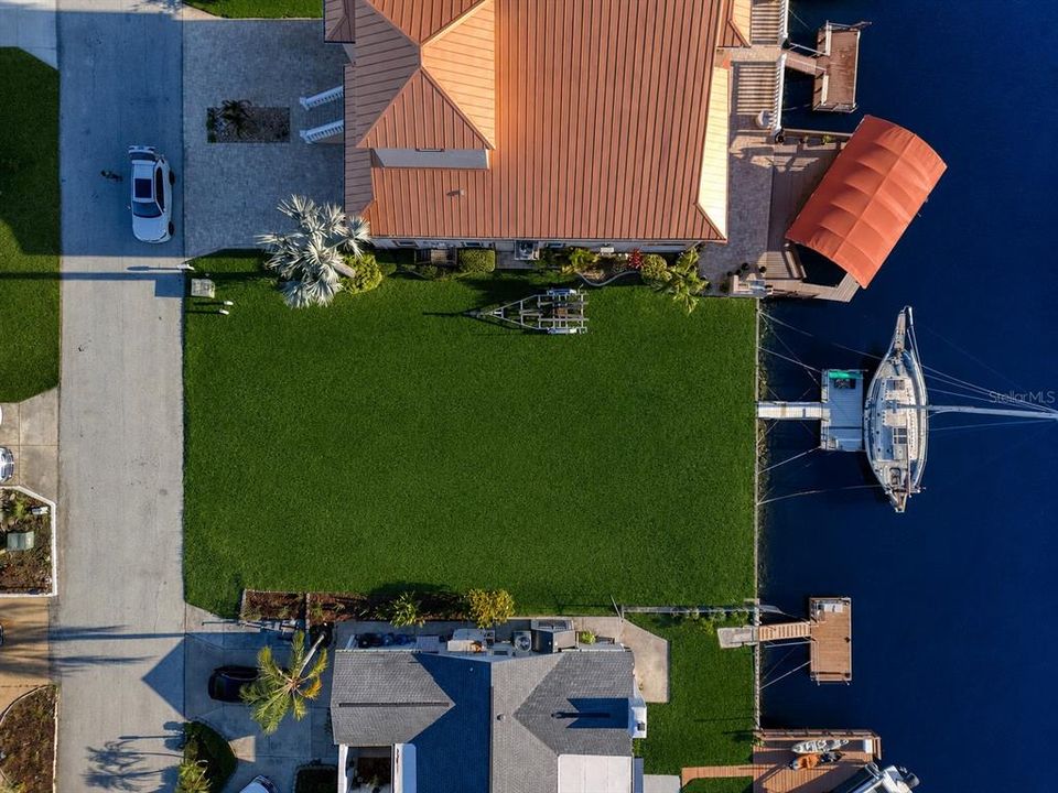 For Sale: $320,000 (0.14 acres)
