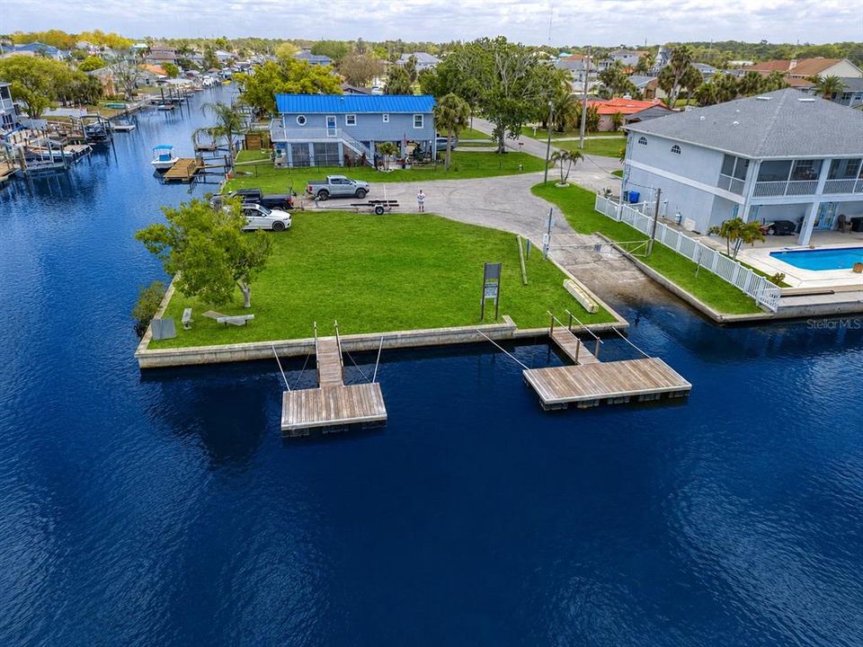 For Sale: $320,000 (0.14 acres)