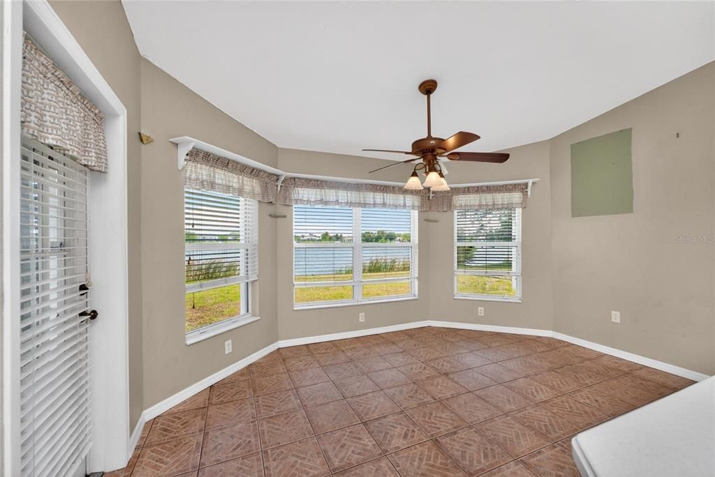 Active With Contract: $425,000 (3 beds, 2 baths, 2338 Square Feet)