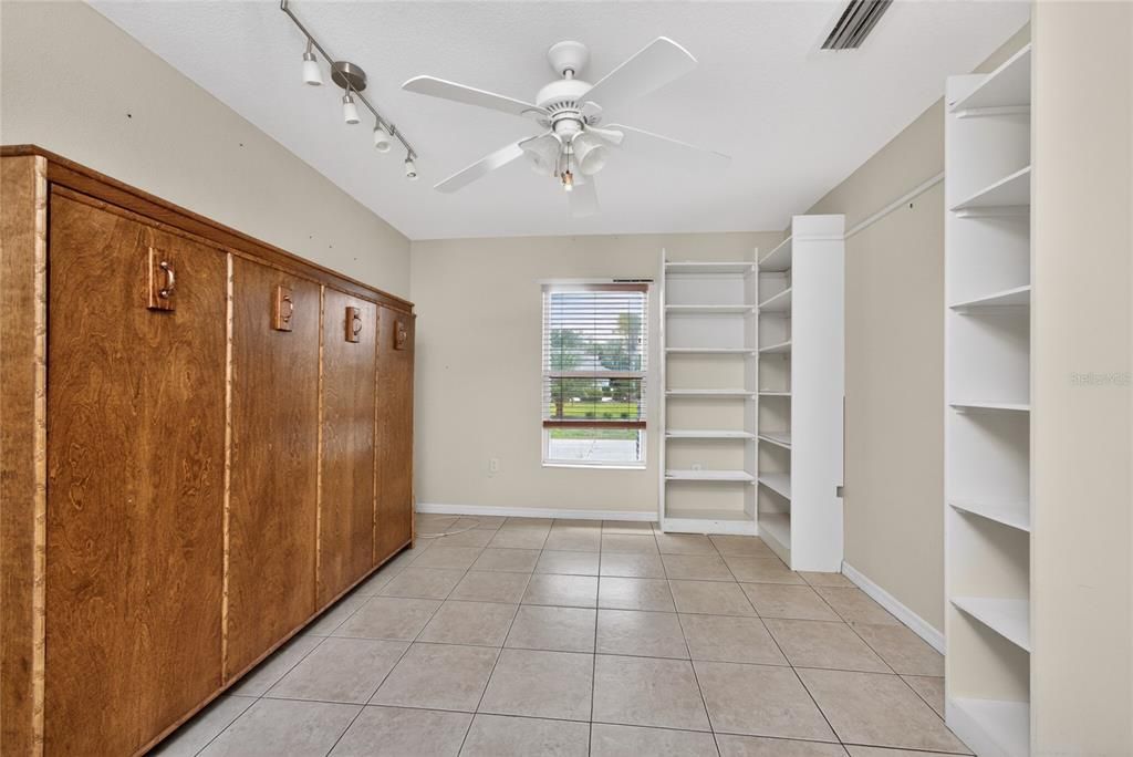 Active With Contract: $425,000 (3 beds, 2 baths, 2338 Square Feet)