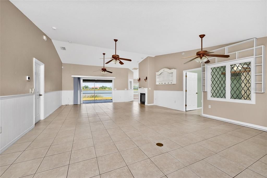 Active With Contract: $425,000 (3 beds, 2 baths, 2338 Square Feet)