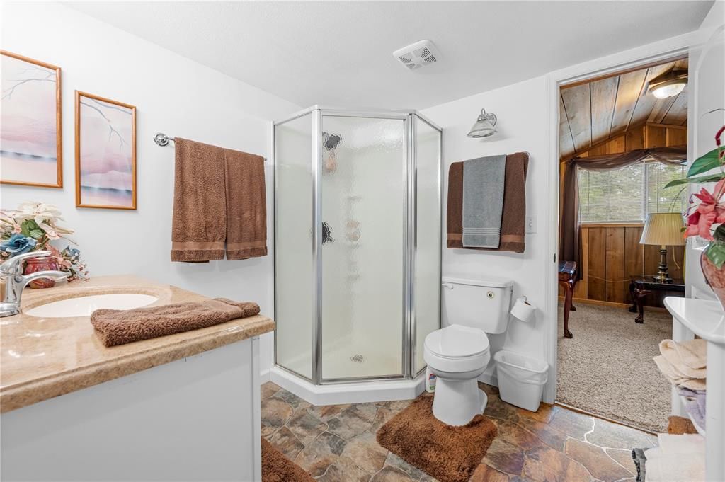 En Venta: $729,000 (4 camas, 4 baños, 3325 Pies cuadrados)