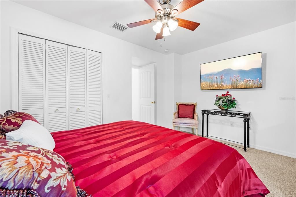 En Venta: $729,000 (4 camas, 4 baños, 3325 Pies cuadrados)