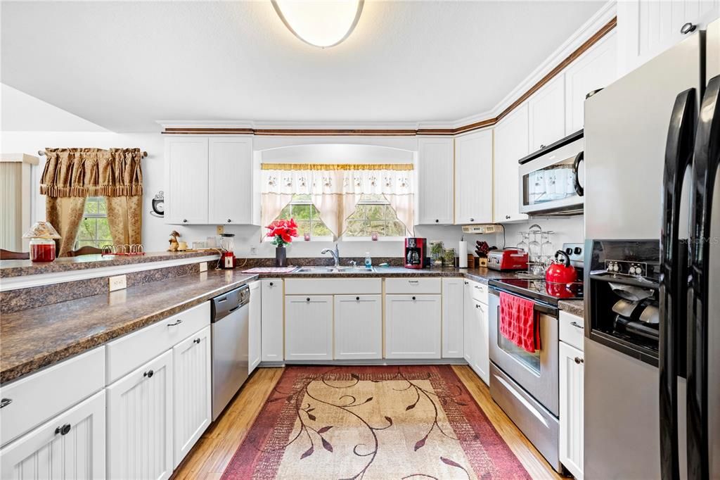 En Venta: $729,000 (4 camas, 4 baños, 3325 Pies cuadrados)