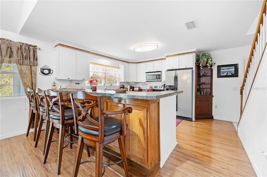 En Venta: $729,000 (4 camas, 4 baños, 3325 Pies cuadrados)
