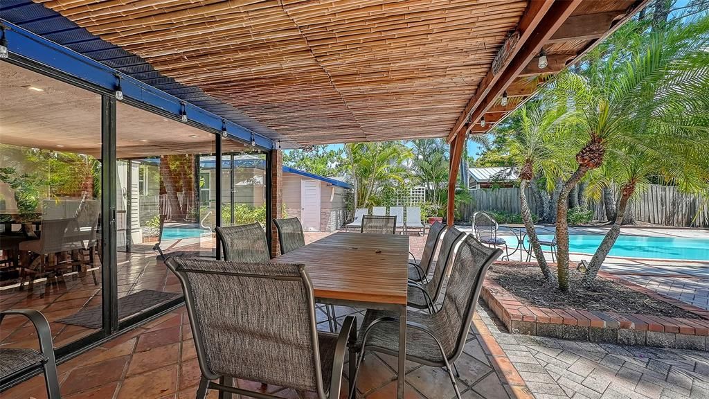 For Rent: $6,900 (4 beds, 4 baths, 2200 Square Feet)