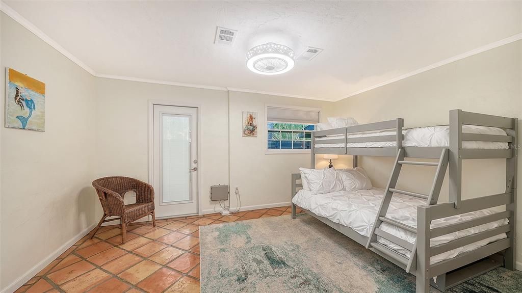 For Rent: $6,900 (4 beds, 4 baths, 2200 Square Feet)