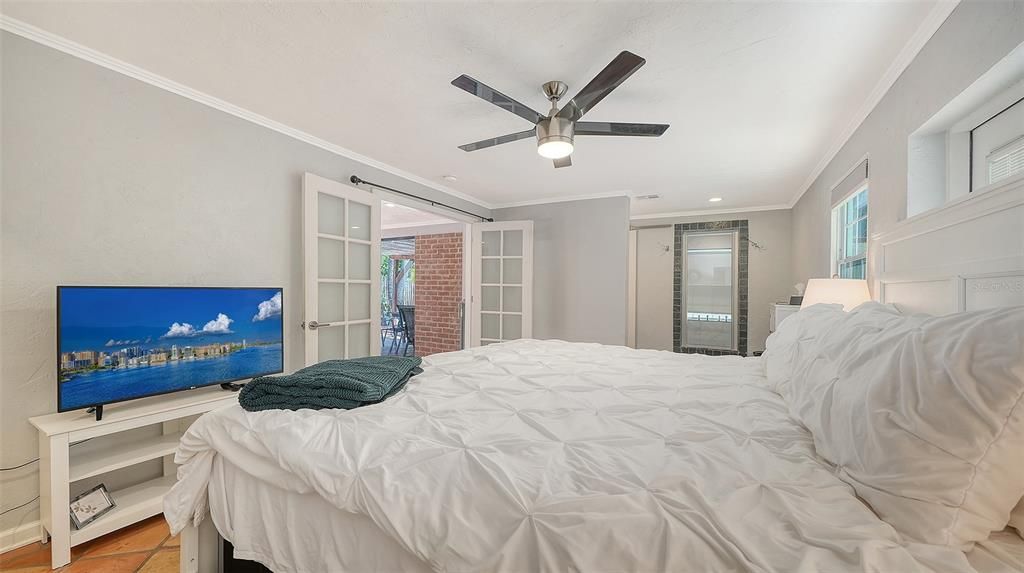 For Rent: $6,900 (4 beds, 4 baths, 2200 Square Feet)
