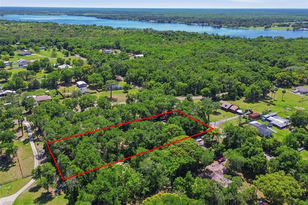 Activo con contrato: $425,000 (4 camas, 2 baños, 1840 Pies cuadrados)