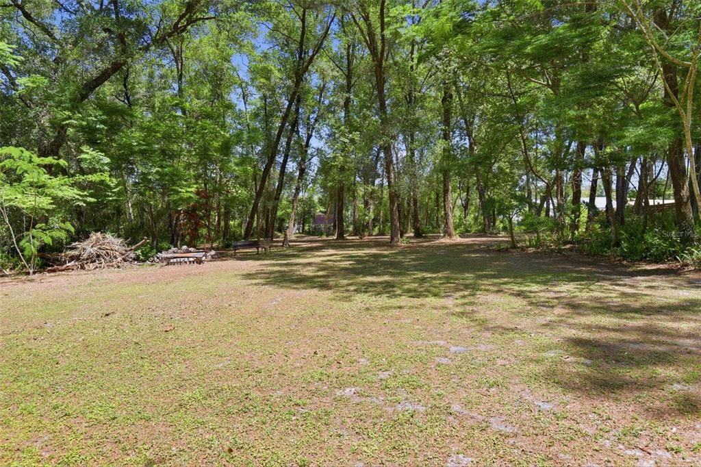 Activo con contrato: $425,000 (4 camas, 2 baños, 1840 Pies cuadrados)