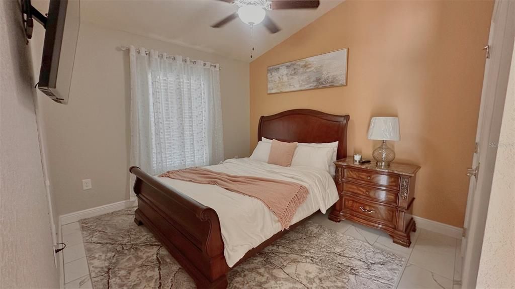 Activo con contrato: $319,000 (3 camas, 2 baños, 1511 Pies cuadrados)