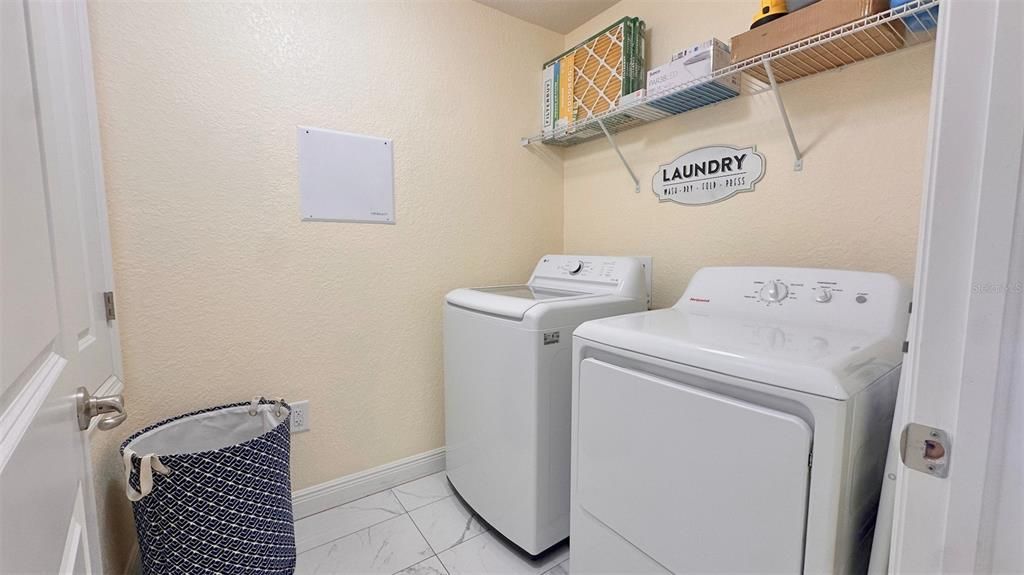 Activo con contrato: $319,000 (3 camas, 2 baños, 1511 Pies cuadrados)