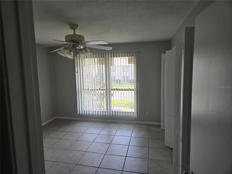 For Rent: $1,250 (1 beds, 1 baths, 695 Square Feet)
