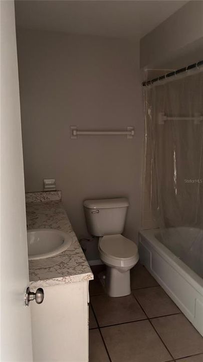 For Rent: $1,250 (1 beds, 1 baths, 695 Square Feet)