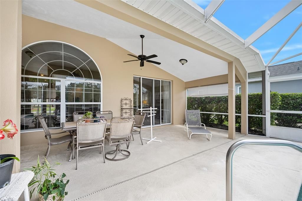 Active With Contract: $530,000 (3 beds, 2 baths, 2113 Square Feet)