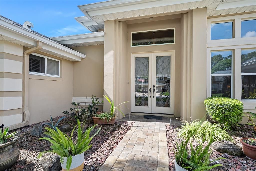 Active With Contract: $530,000 (3 beds, 2 baths, 2113 Square Feet)