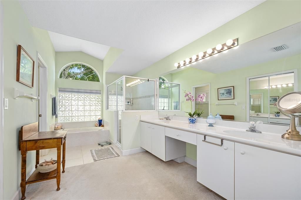 Active With Contract: $530,000 (3 beds, 2 baths, 2113 Square Feet)