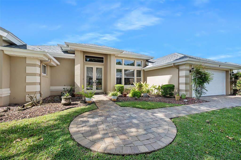 Active With Contract: $530,000 (3 beds, 2 baths, 2113 Square Feet)