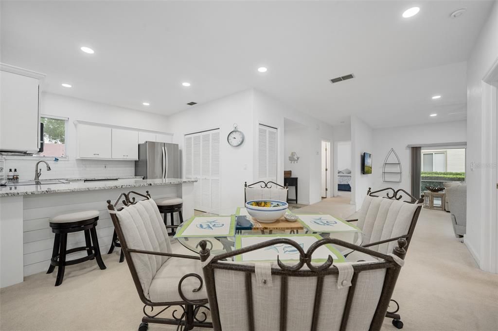 Active With Contract: $274,000 (2 beds, 2 baths, 1300 Square Feet)