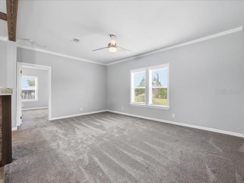 For Sale: $279,900 (3 beds, 2 baths, 1280 Square Feet)