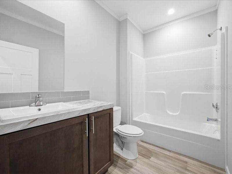 For Sale: $279,900 (3 beds, 2 baths, 1280 Square Feet)