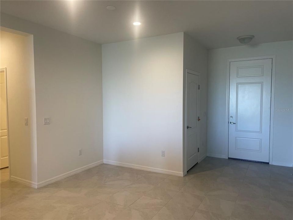 For Sale: $289,500 (3 beds, 2 baths, 1822 Square Feet)