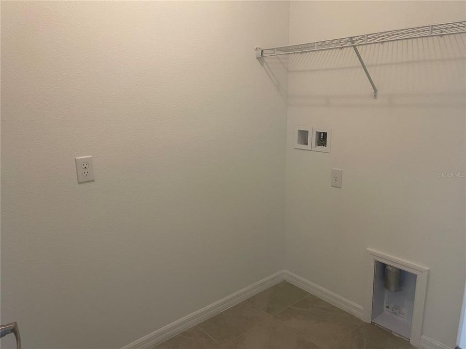 For Sale: $289,500 (3 beds, 2 baths, 1822 Square Feet)