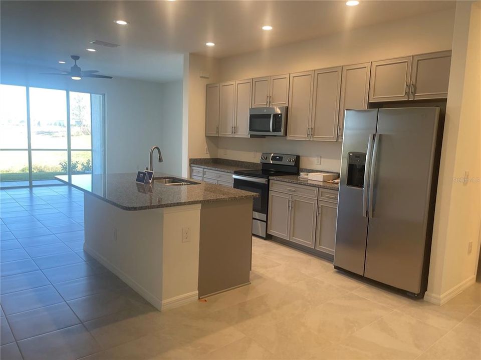 For Sale: $289,500 (3 beds, 2 baths, 1822 Square Feet)