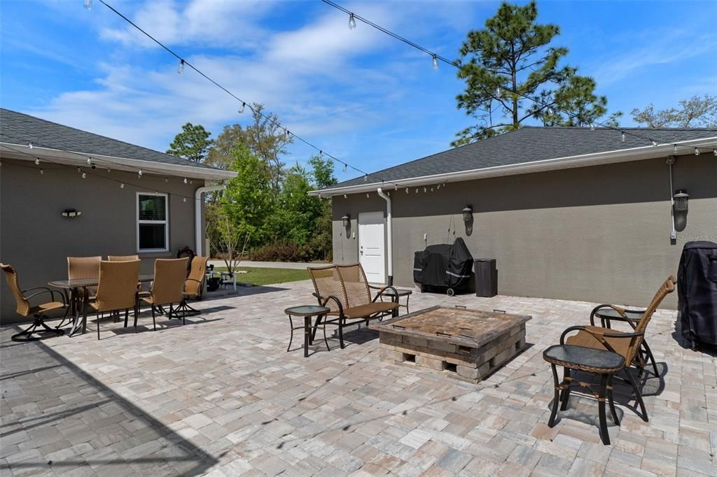 Active With Contract: $675,000 (4 beds, 3 baths, 2266 Square Feet)