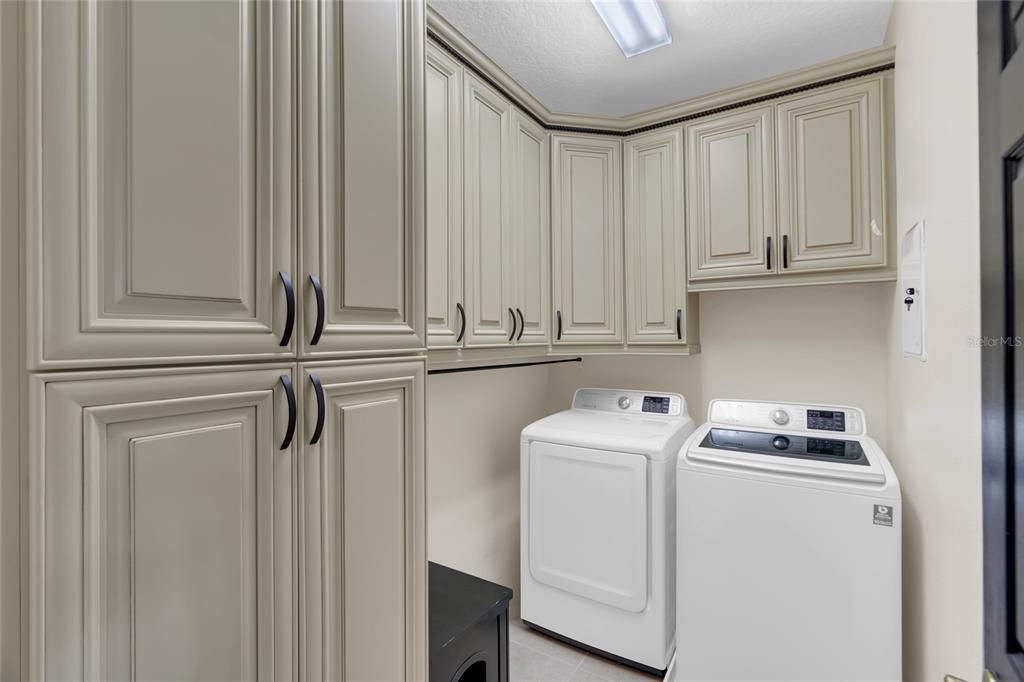 В аренду: $3,200 (3 спален, 2 ванн, 2121 Квадратных фут)