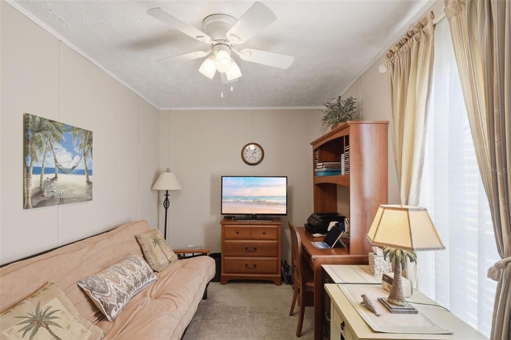 For Sale: $214,900 (3 beds, 2 baths, 1170 Square Feet)
