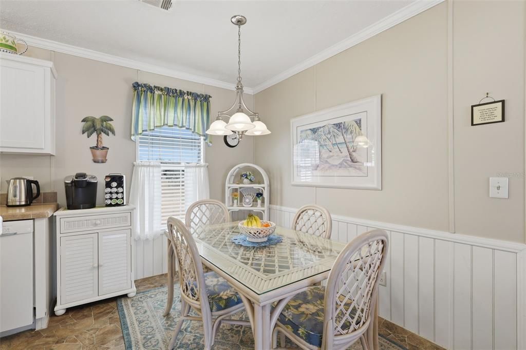 For Sale: $214,900 (3 beds, 2 baths, 1170 Square Feet)