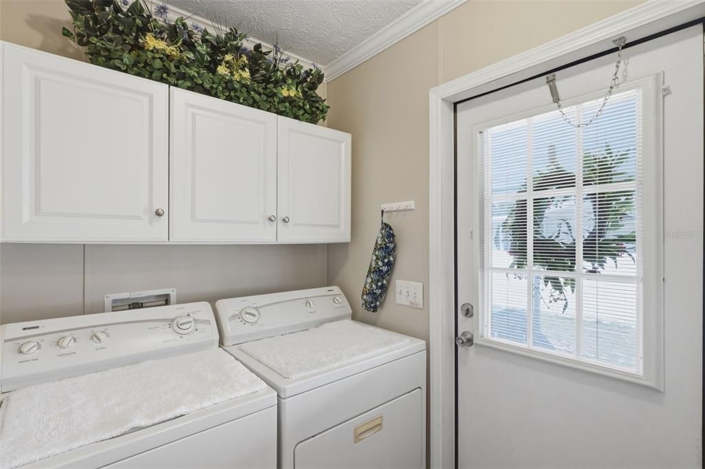 For Sale: $214,900 (3 beds, 2 baths, 1170 Square Feet)