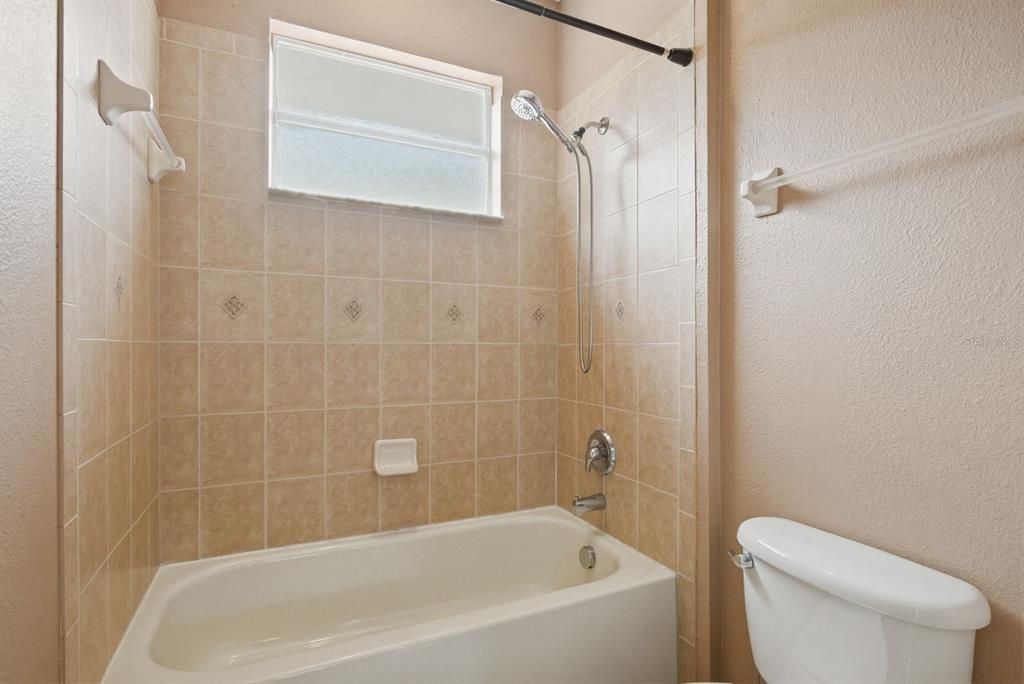 En Venta: $800,000 (5 camas, 3 baños, 3992 Pies cuadrados)