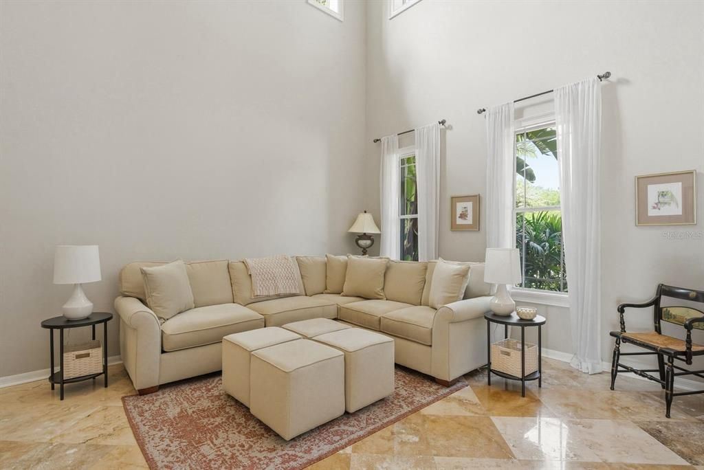 En Venta: $800,000 (5 camas, 3 baños, 3992 Pies cuadrados)